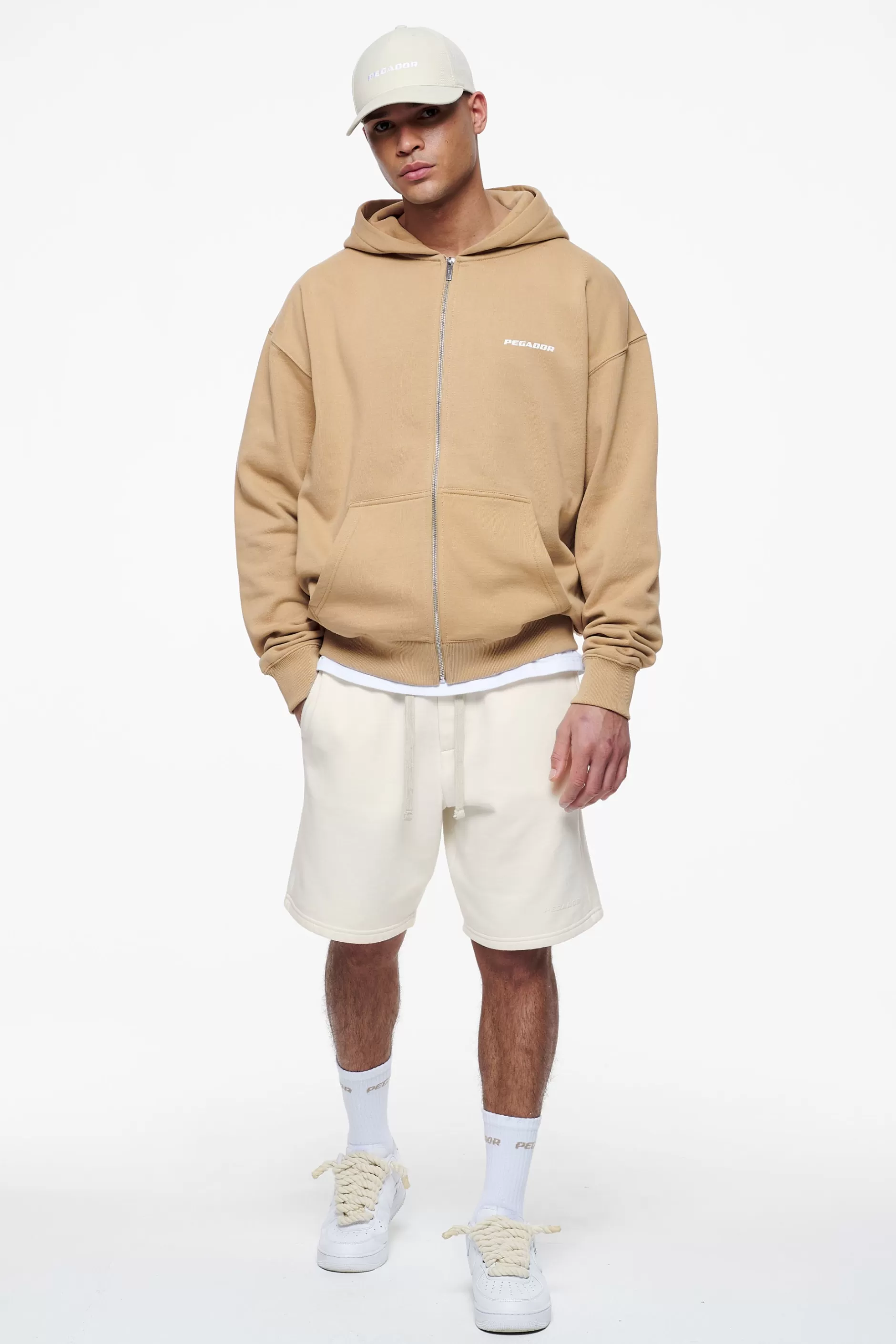 Logo Heavy Sweat Shorts -Pegador New